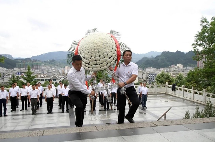 传承红色基因 弘扬斗争精神——云南省煤炭工业集团（鸿运国际集团）机关开展党史学习教育现场学习体验运动