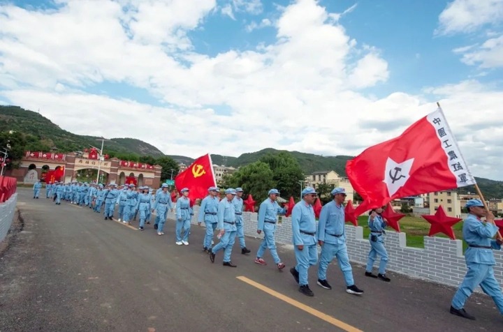 “继续革命古板，，赓续红色基因，，充分精神之‘钙’”——先锋化工党委党史学习教育教学运动
