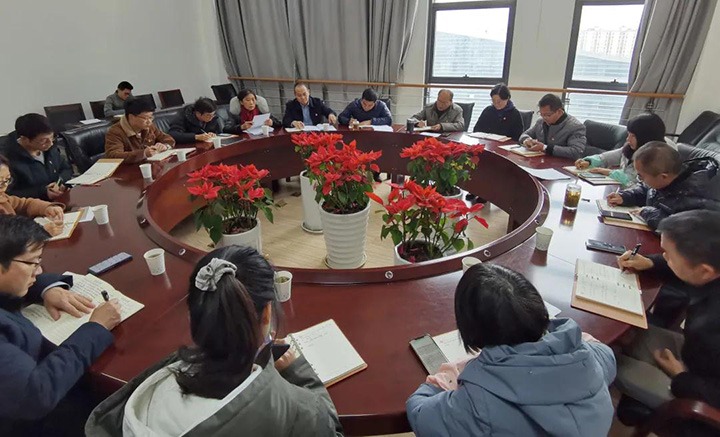 云煤（鸿运国际）集团直属党委二支部举行学习贯彻十九届六中全会精神主题党日运动