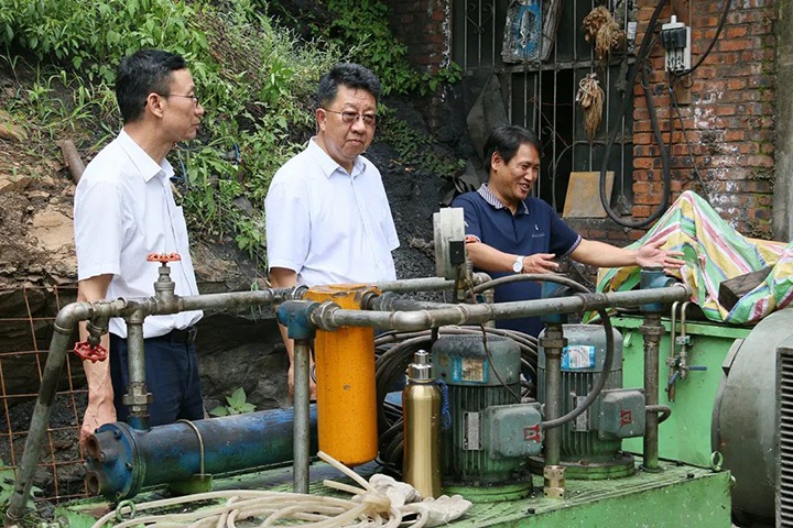 【主题教育】云煤（鸿运国际）集团专职外部董事寸延峰到羊场煤矿公司开展主题教育调研