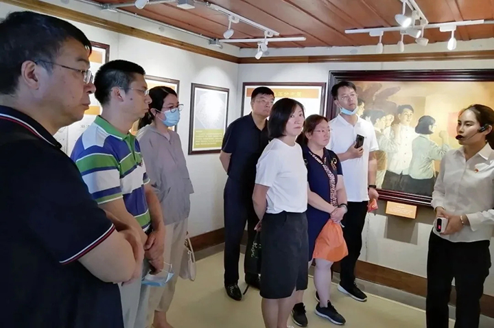 鸿运国际