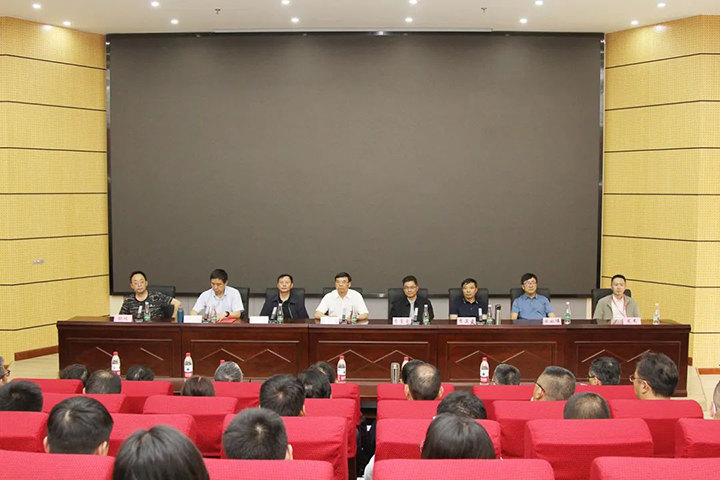 鸿运国际