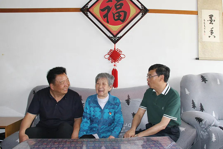 鸿运国际