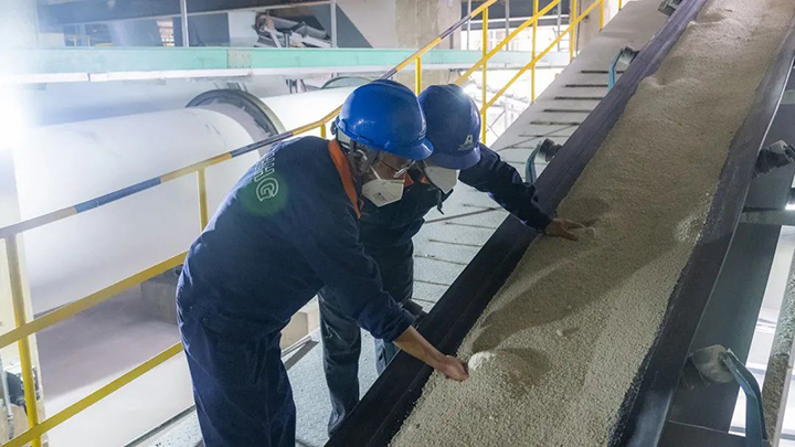 鸿运国际