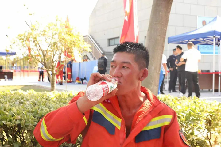 鸿运国际