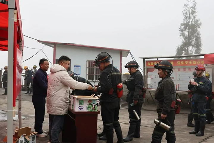 鸿运国际