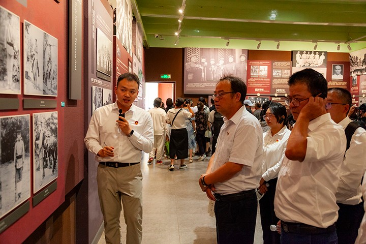 鸿运国际